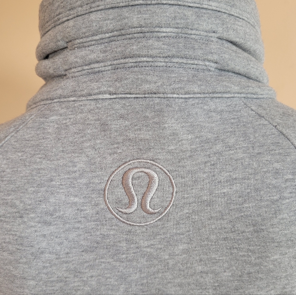 lululemon athletica Gray and White Zip Hoodie Jacket - Picture 12 of 12
